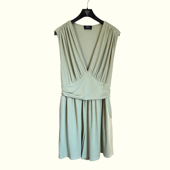 Cider Green Ribbed V Neck Ruched Picket Romper 2X - Picture 2 of 7